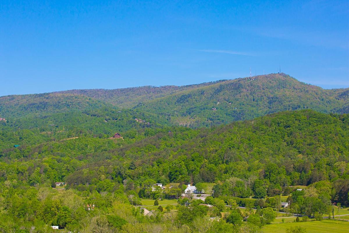 Misty Mountain Hideaway Apartment พิเจนฟอร์จ ภายนอก รูปภาพ