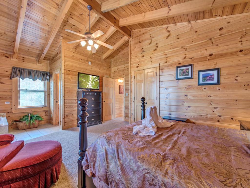 Misty Mountain Hideaway Apartment พิเจนฟอร์จ ภายนอก รูปภาพ